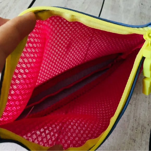 2/10$ new IPSY makeup bag - Picture 2 of 3